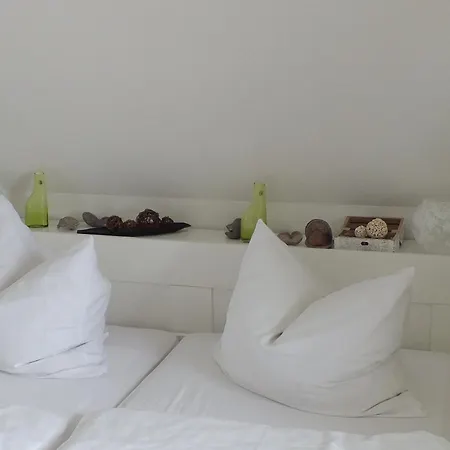 Tatil Evi Finnhaeuser Am Vogelpark - Haus Elke