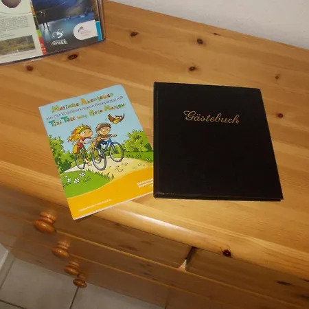 Dom wakacyjny Finnhaeuser Am Vogelpark - Haus Elke Marlow