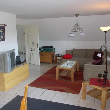 Semesterbostad Finnhaeuser Am Vogelpark - Haus Elke Marlow